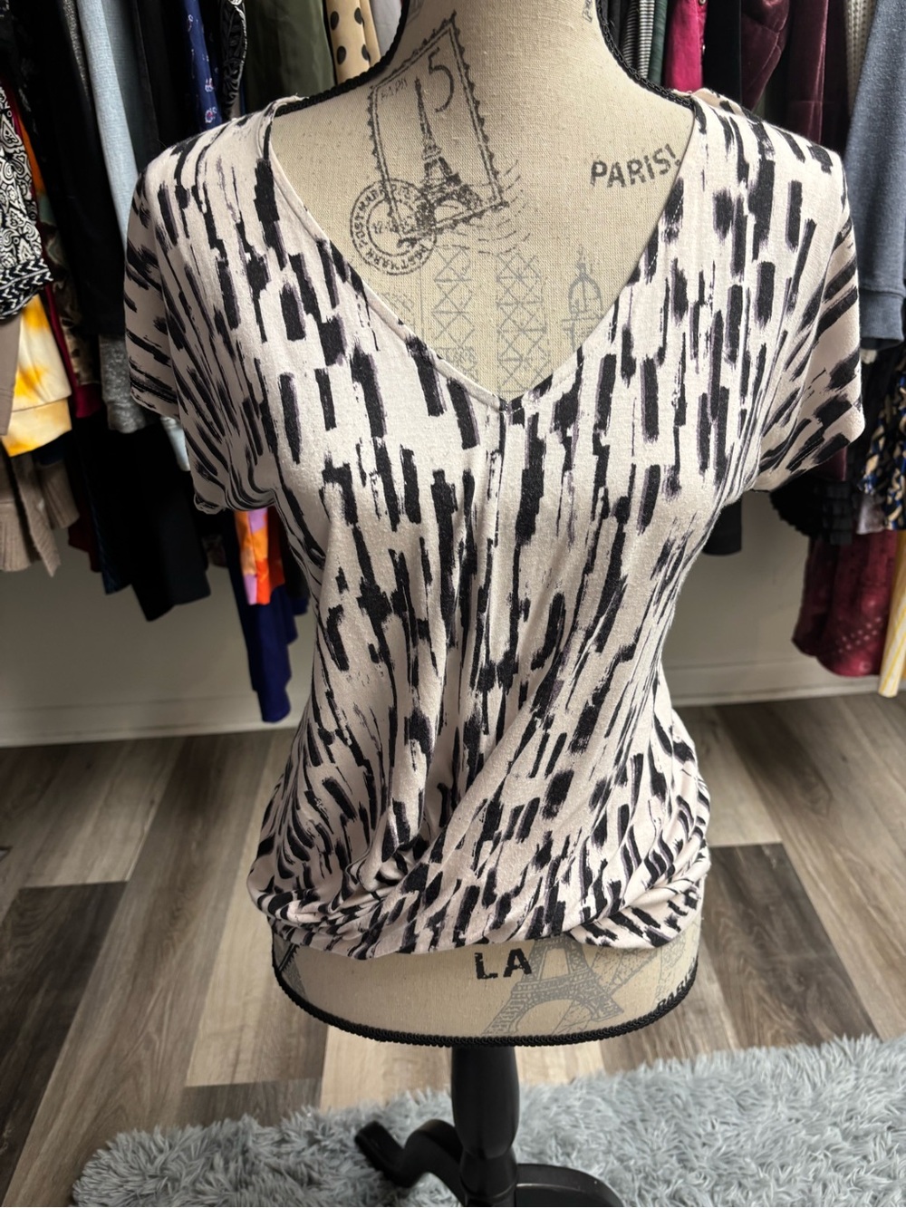 Y2K Black and Cream Abstract V-Neck Blouse